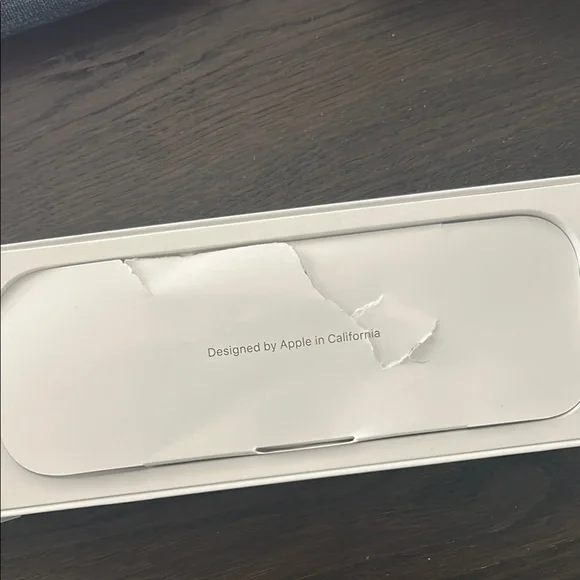 NWT Apple Watch SE (2nd Gen) w/ GPS 40mm - Picture 9 of 15